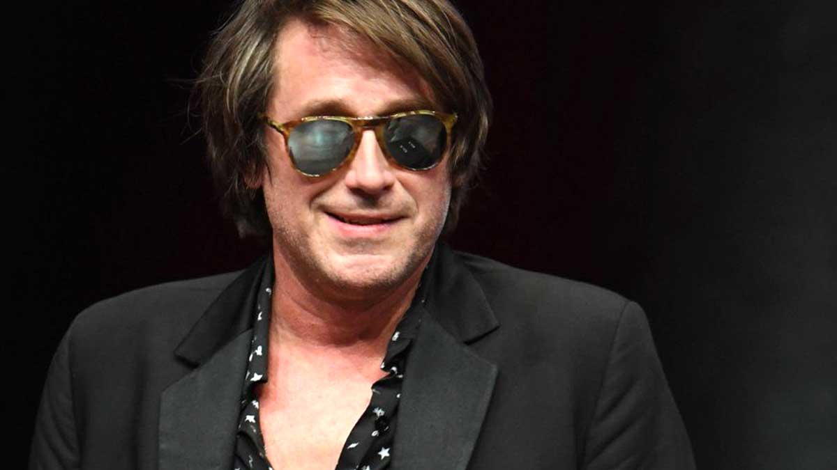 Thomas Dutronc, « traité comme un chien » par ses parents  Ce cliché étonnant…